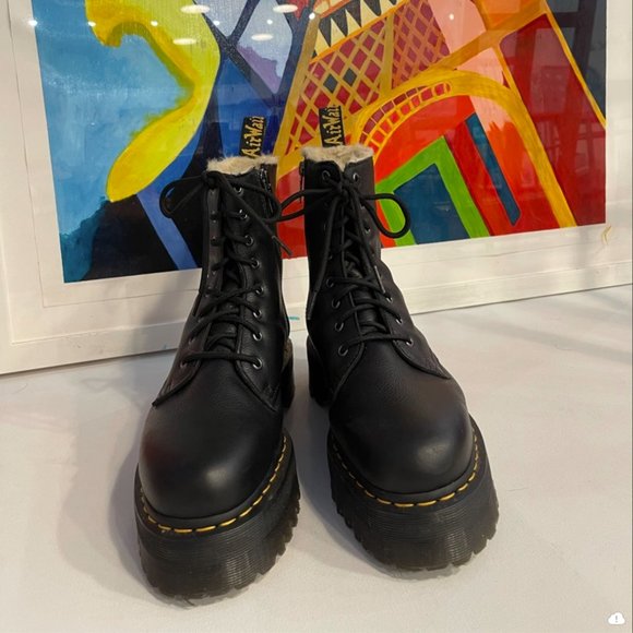 DR. MARTENS Jadon Boot Leather Faux fur lined Platforms - Picture 3 of 6